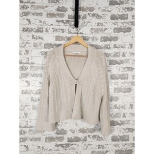 Cabi Sweater Size Medium Beige Button Front‎ Cable Knit Chunky Cropped Cardigan